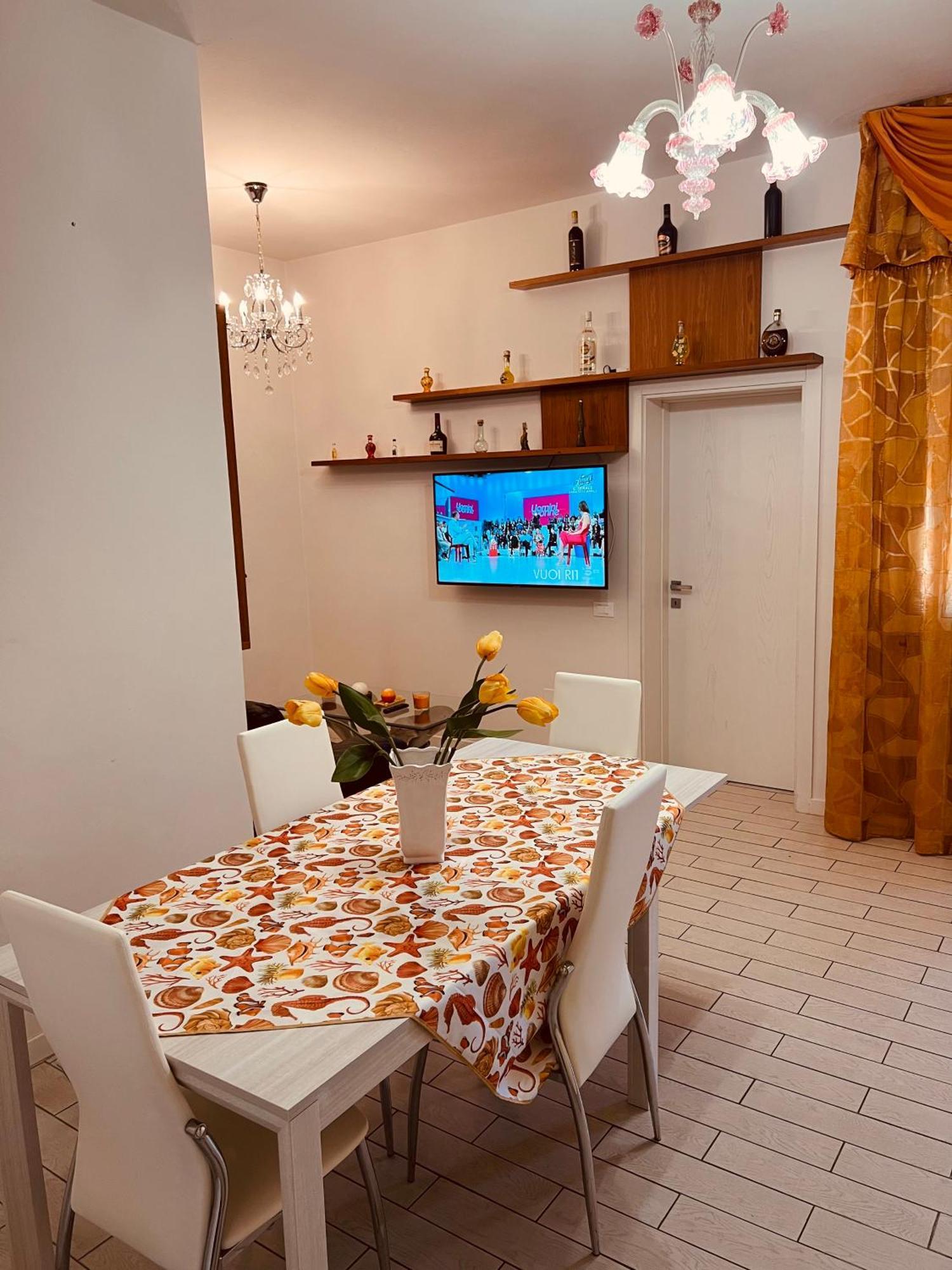 Casa Al Mare Valentina Apartment Viareggio Exterior photo